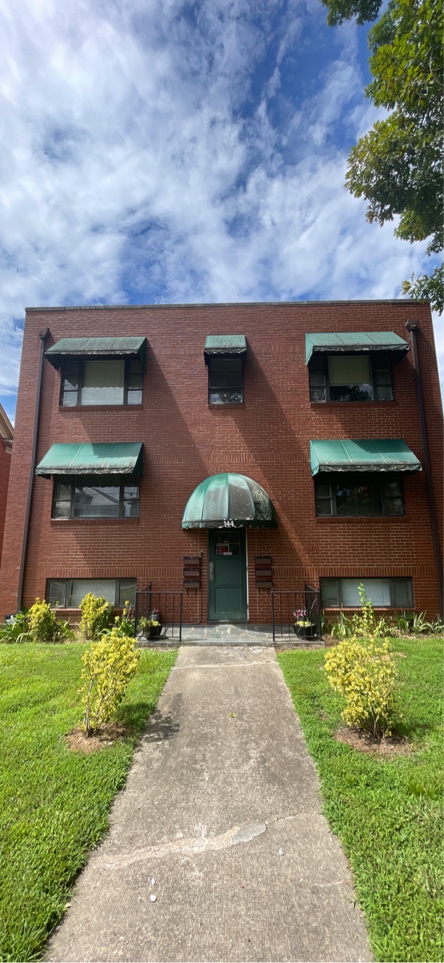 144 Holbrook Avenue - 4