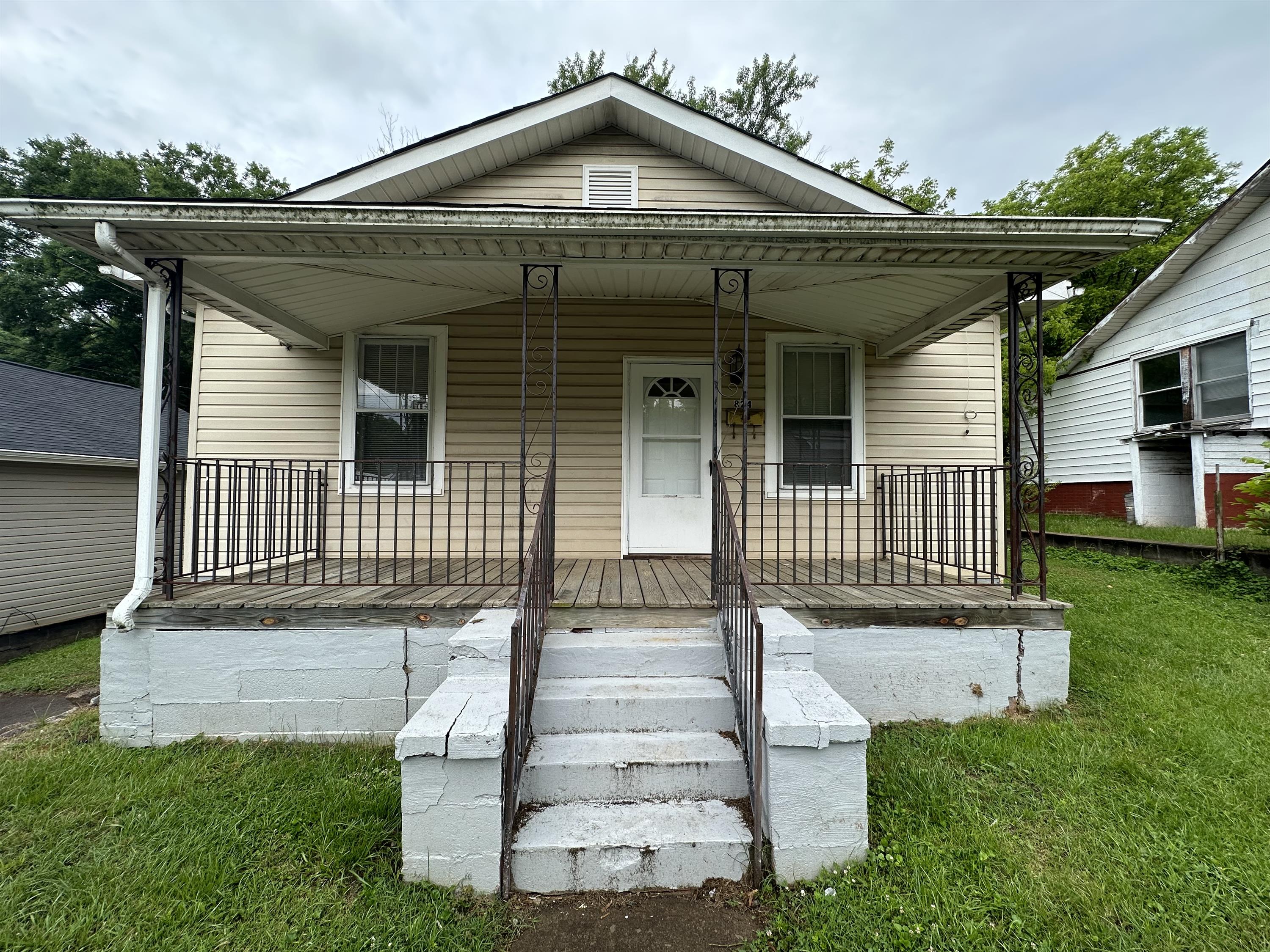 Property main image